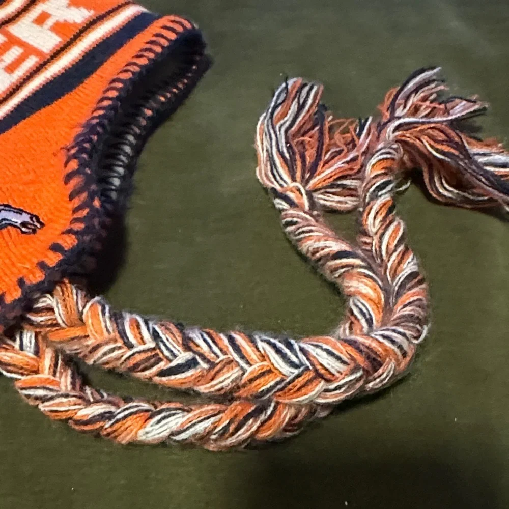 Broncos Kids Orange Knit Fleece-Lined Hat